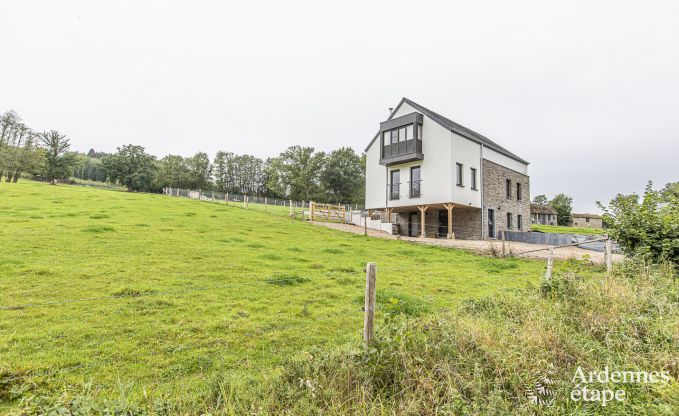 Vakantiehuis in Stavelot: verblijf in de Ardennen voor 10 personen met sauna en priv� tuin