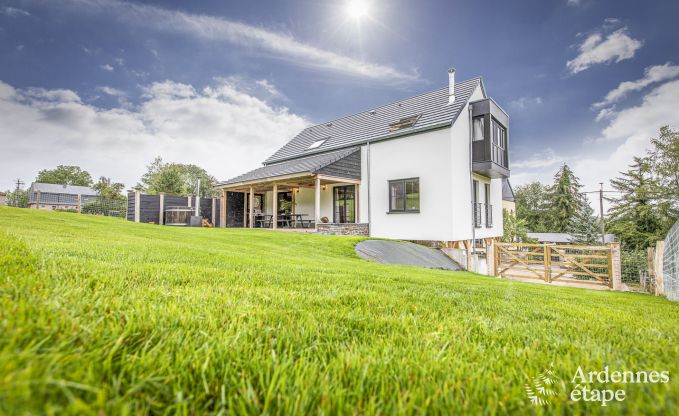 Vakantiehuis in Stavelot: verblijf in de Ardennen voor 10 personen met sauna en priv� tuin