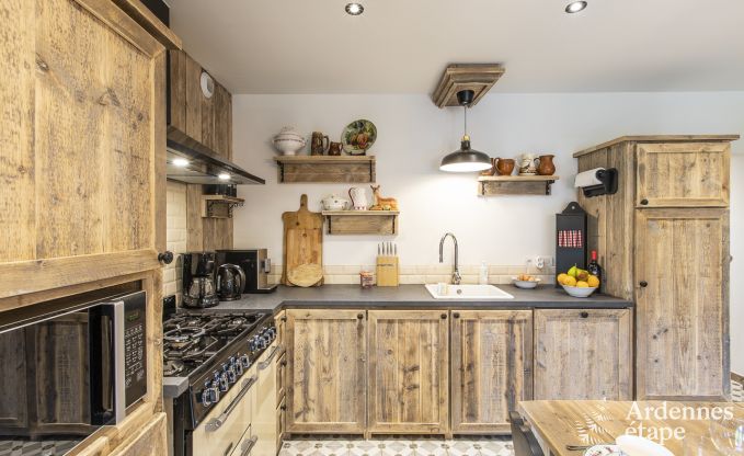 Vakantiehuis in Stavelot: verblijf in de Ardennen voor 10 personen met sauna en priv� tuin