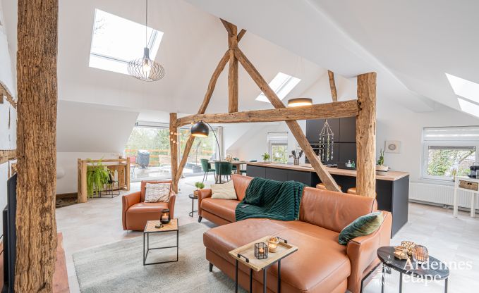 Comfortabele chalet voor 4 personen in Stoumont met 2 slaap- en badkamers outdoor jacuzzi en sauna