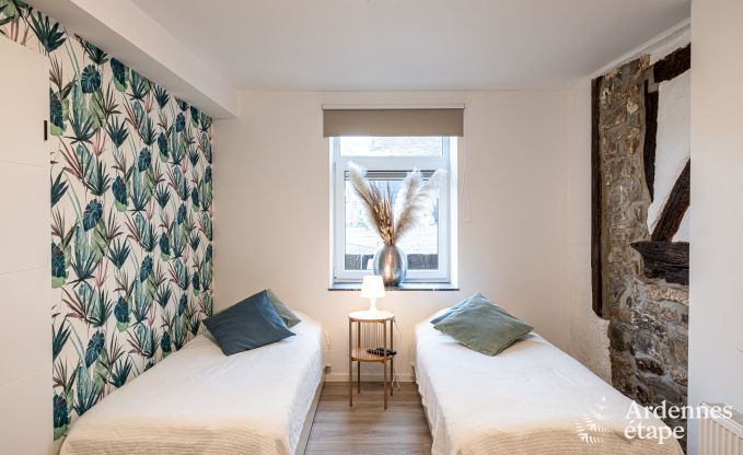 Comfortabele chalet voor 4 personen in Stoumont met 2 slaap- en badkamers outdoor jacuzzi en sauna