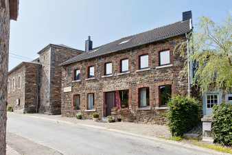 Ruim en comfortabel vakantiehuis voor 14 personen te huur in Stoumont