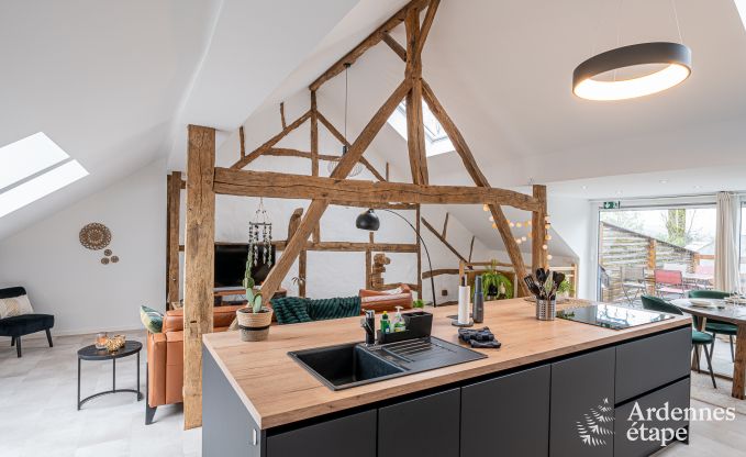 Comfortabele chalet voor 4 personen in Stoumont met 2 slaap- en badkamers outdoor jacuzzi en sauna