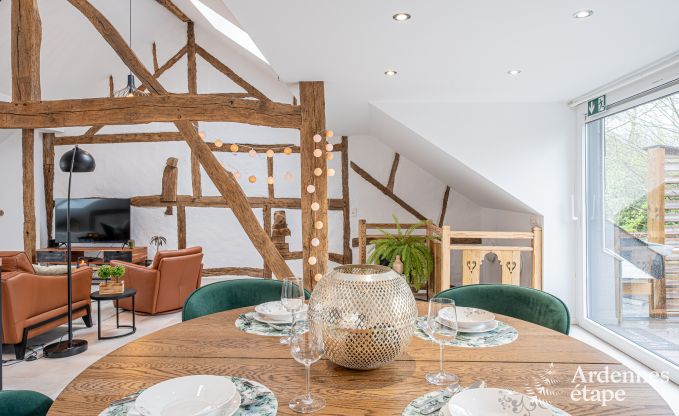 Comfortabele chalet voor 4 personen in Stoumont met 2 slaap- en badkamers outdoor jacuzzi en sauna