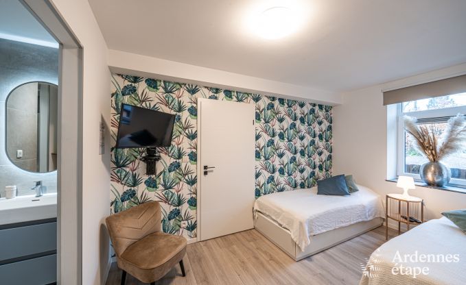 Comfortabele chalet voor 4 personen in Stoumont met 2 slaap- en badkamers outdoor jacuzzi en sauna