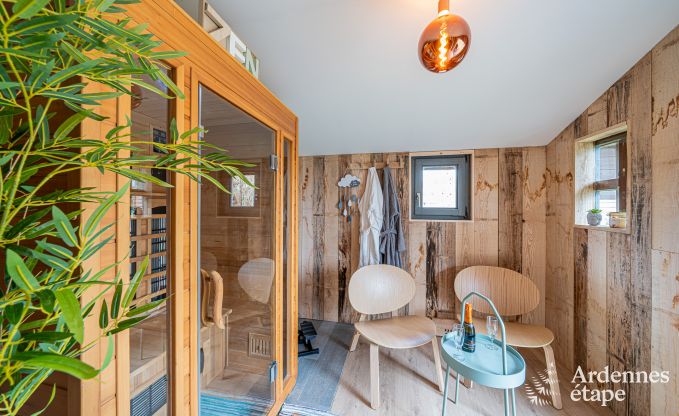 Modern en comfortabel chalet in Tenneville voor vier personen - met sauna, privtuin en nabijheid van Saint-Hubert