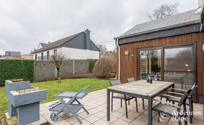 Modern en comfortabel chalet in Tenneville voor vier personen - met sauna, priv�tuin en nabijheid van Saint-Hubert