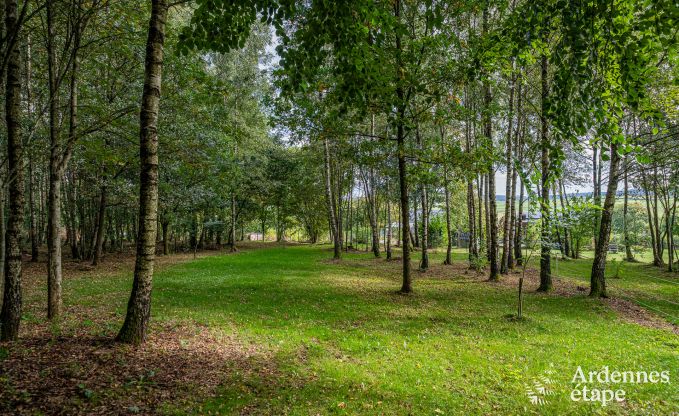 Gezellige chalet in Tenneville voor 4 personen/3 volwassenen met 2 slaapkamers, speelruimte, babyhoek en panoramisch uitzicht