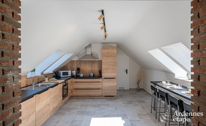 Luxe villa in Theux voor 10 personen met speelzaal, jacuzzi en nabijheid van Spa-Francorchamps