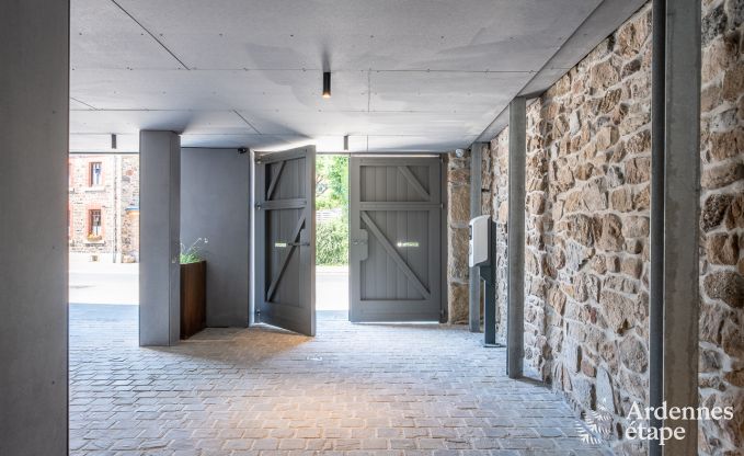 Leuk vakantiehuis voor 8 personen met jacuzzi in Theux, Hoge Venen