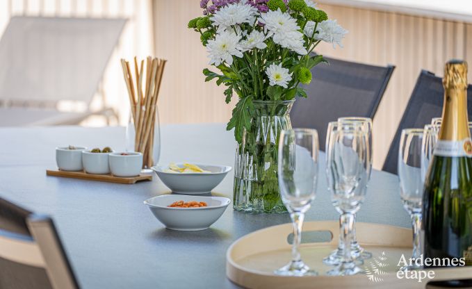 Leuk vakantiehuis voor 8 personen met jacuzzi in Theux, Hoge Venen