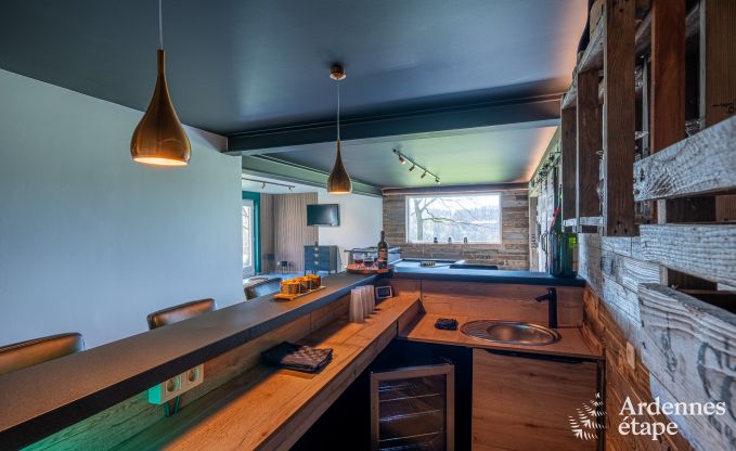 Luxe villa in Theux voor 10 personen met speelzaal, jacuzzi en nabijheid van Spa-Francorchamps