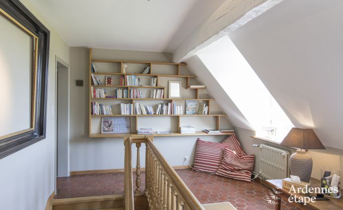 Ruime vakantiewoning voor 9 personen in Tinlot met 4 slaap- en badkamers,  zwembad, priv�tuin en speelvoorzieningen