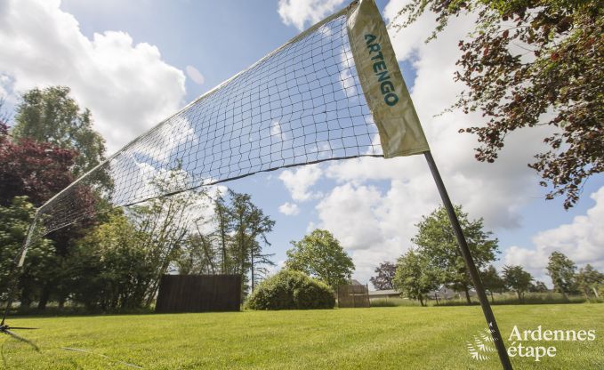 Ruime vakantiewoning voor 9 personen in Tinlot met 4 slaap- en badkamers,  zwembad, priv�tuin en speelvoorzieningen