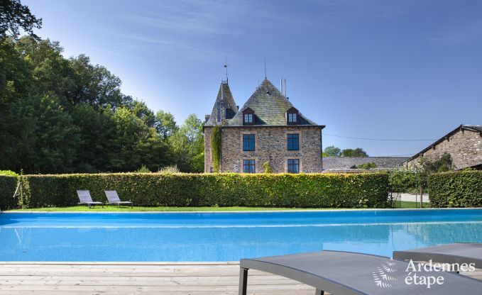 Kasteel met zwembad in de tuin te huur voor 15 personen in Trois-Ponts
