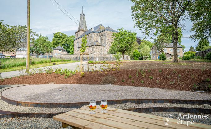 Oude gerenoveerde schuur voor 10 personen op de C�tes de Wanne