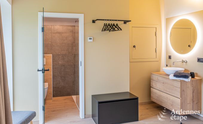 Oude gerenoveerde schuur voor 10 personen op de C�tes de Wanne