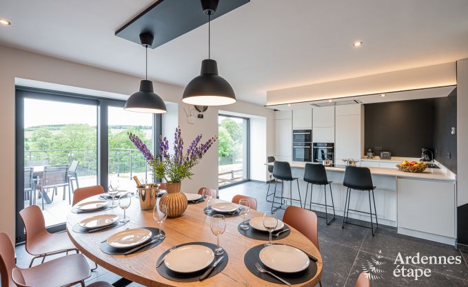 Oude gerenoveerde schuur voor 10 personen op de C�tes de Wanne