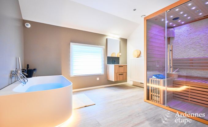 Vakantiewoning met sauna en bubbelbad in Trois-Ponts, Hoge Venen