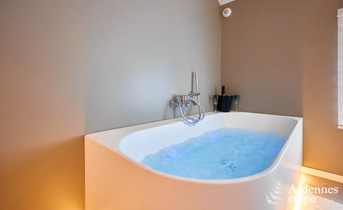 Vakantiewoning met sauna en bubbelbad in Trois-Ponts, Hoge Venen