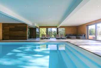 Prachtig vakantiehuis met zwembad en panoramisch uitzicht voor 10 personen bij Trois-Ponts 