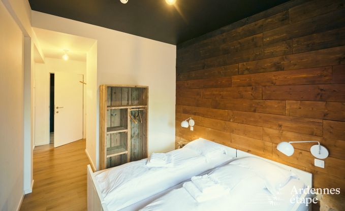 Ruime luxe vakantiewoning met binnenzwembad in Trois-Ponts, Ardennen