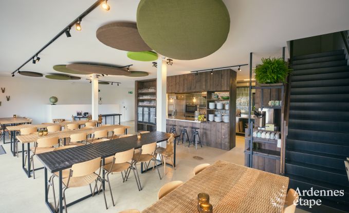 Ruime luxe vakantiewoning met binnenzwembad in Trois-Ponts, Ardennen