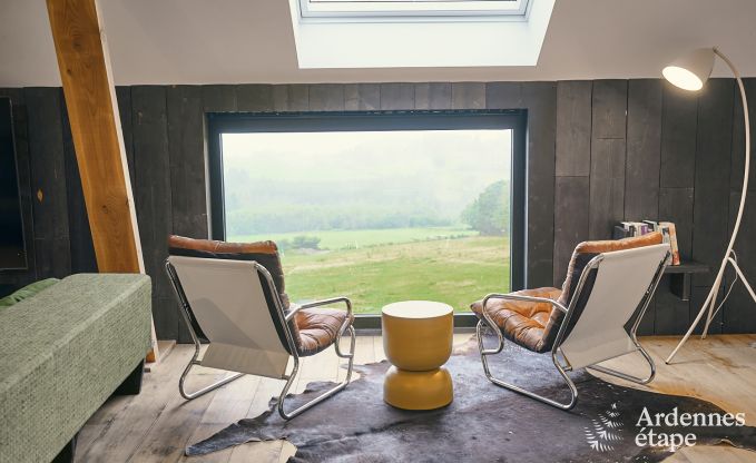Ruime luxe vakantiewoning met binnenzwembad in Trois-Ponts, Ardennen