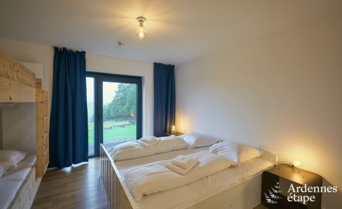 Ruime luxe vakantiewoning met binnenzwembad in Trois-Ponts, Ardennen