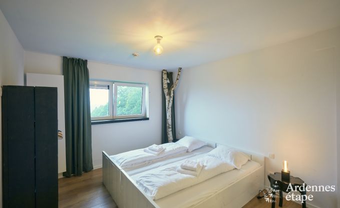 Ruime luxe vakantiewoning met binnenzwembad in Trois-Ponts, Ardennen