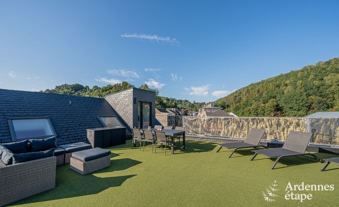 Ruime loft voor 5 personen met 2 slaapkamers, jacuzzi en priv�terras in Trois-Ponts