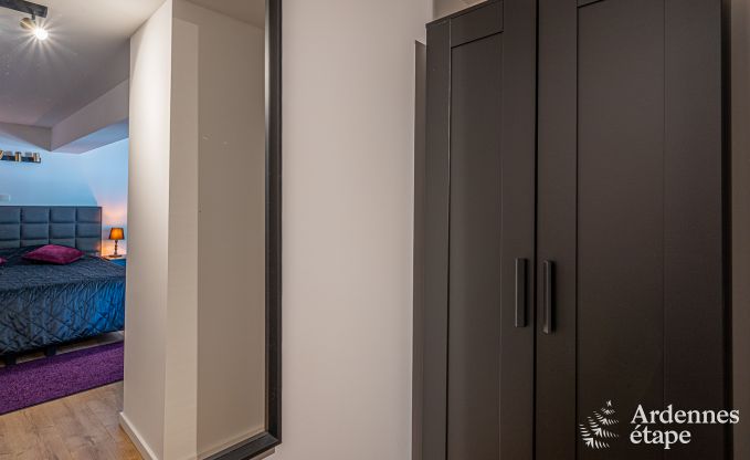 Ruime loft voor 5 personen met 2 slaapkamers, jacuzzi en priv�terras in Trois-Ponts