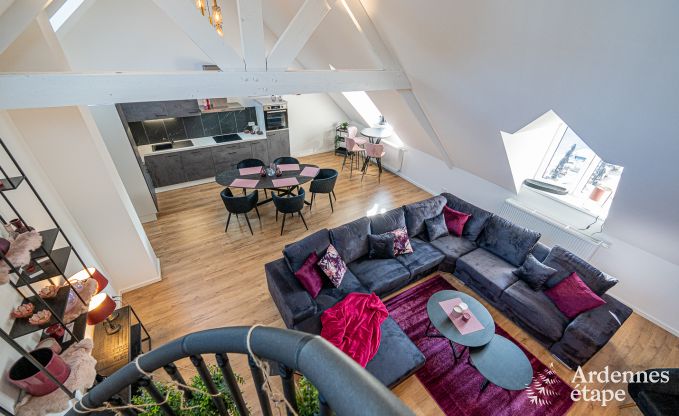Ruime loft voor 5 personen met 2 slaapkamers, jacuzzi en priv�terras in Trois-Ponts