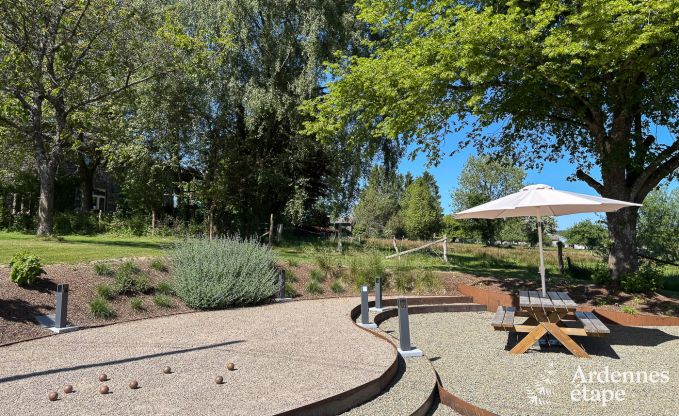 Oude gerenoveerde schuur voor 10 personen op de C�tes de Wanne