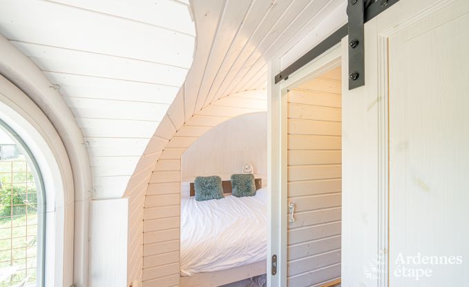 Uniek: tiny house voor 4 personen in Vaux-sur-Sure