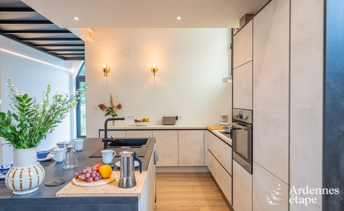 Vakantieverblijf in voormalige kapel in Vaux-sur-S�re, in de Ardennen