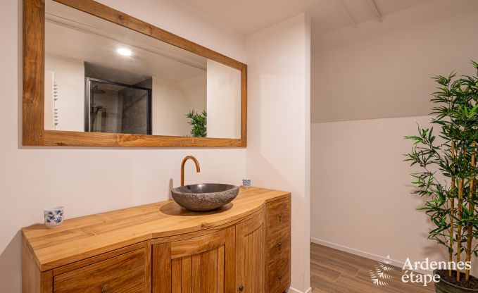 Vakantieverblijf in voormalige kapel in Vaux-sur-S�re, in de Ardennen