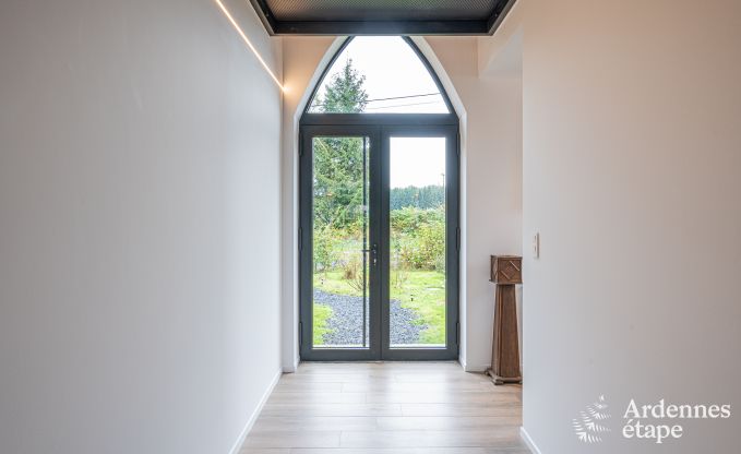 Vakantieverblijf in voormalige kapel in Vaux-sur-S�re, in de Ardennen