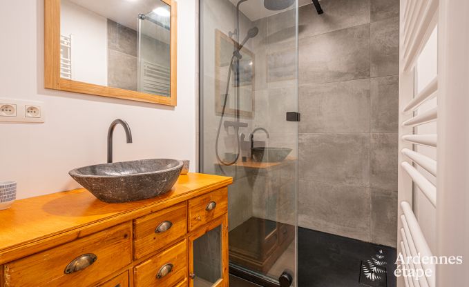 Vakantieverblijf in voormalige kapel in Vaux-sur-S�re, in de Ardennen