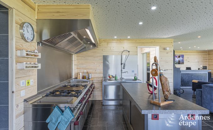 Luxe villa in Vaux-sur-s�re voor 12 personen in de Ardennen