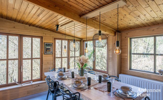 Comfortabele chalet in het pittoreske Vencimont, Ardennen
