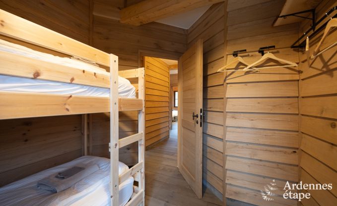 Originele paalwoning voor 5 personen in Vencimont