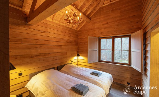 Originele paalwoning voor 5 personen in Vencimont
