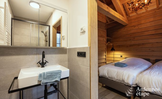 Originele paalwoning voor 5 personen in Vencimont