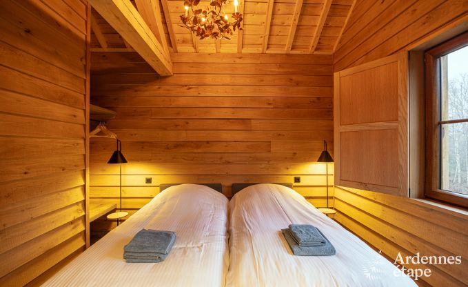 Originele paalwoning voor 5 personen in Vencimont