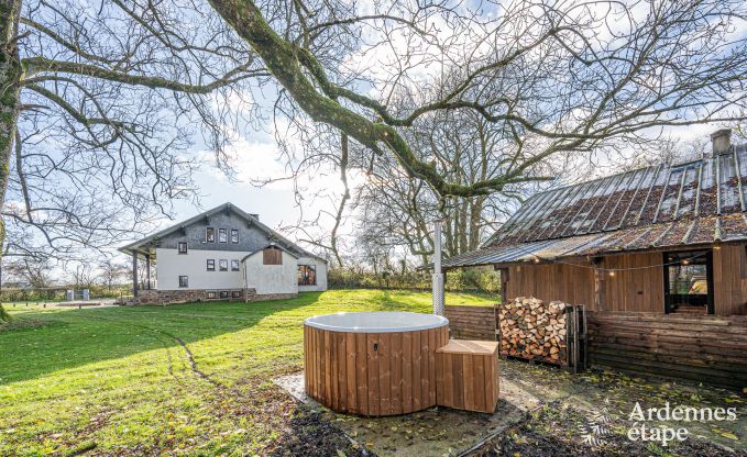 Comfortabel chalet in Vencimont voor 10 personen met moderne voorzieningen en priv�tuin in de Ardennen