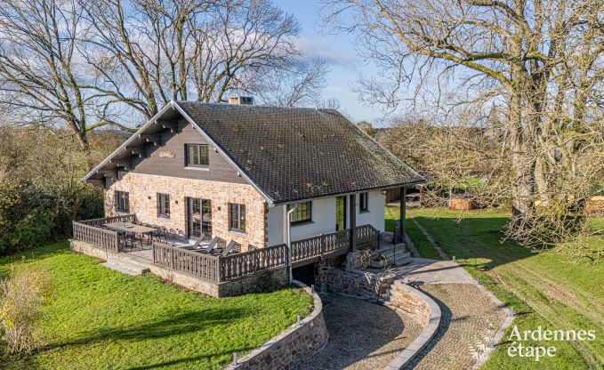 Comfortabel chalet in Vencimont voor 10 personen met moderne voorzieningen en priv�tuin in de Ardennen