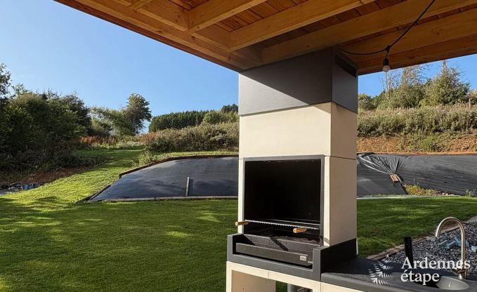 Ruime vakantiewoning voor 20 personen in Vencimont met 9 badkamers, sauna, infraroodcabine, speelruimte en priv�tuin in de Ardennen