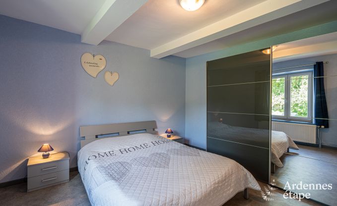 Vakantiehuis in Vencimont, Ardennen, 12 personen, 4 slaapkamers, priv� sauna, biljart, tuin aan het water