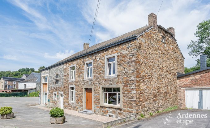 Vakantiehuis in Vencimont, Ardennen, 12 personen, 4 slaapkamers, priv� sauna, biljart, tuin aan het water